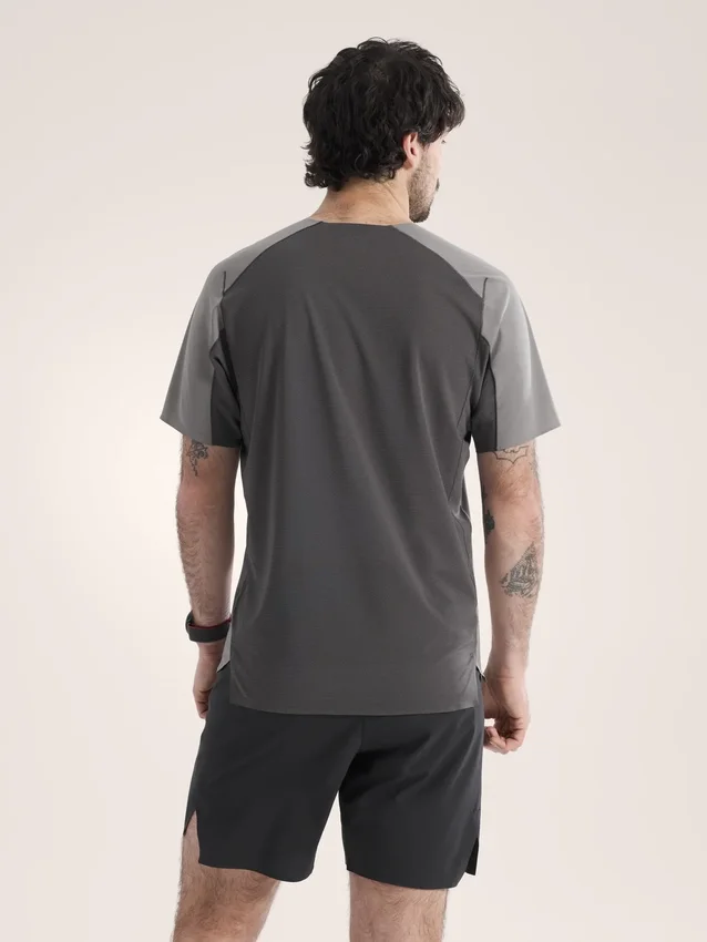 Camisa Norvan Downword con logotipo, manga corta, para hombre
