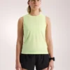 Camiseta de tirantes Norvan para mujer