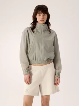 Chaqueta corta con capucha Naya para mujer