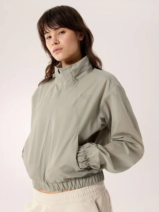 Chaqueta corta con capucha Naya para mujer