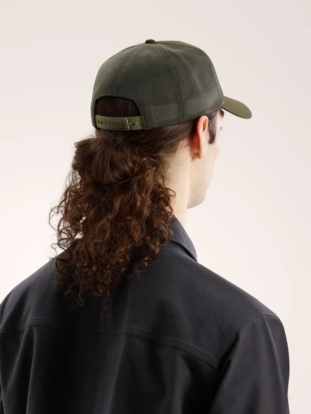 Gorra de camionero con diseño de pájaros