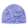 Gorro con cabeza de pájaro