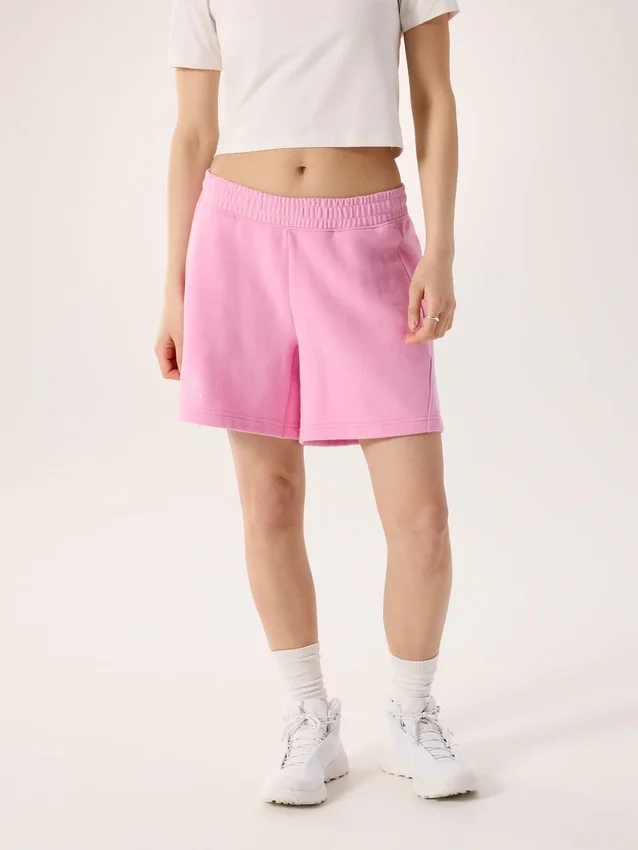 Pantalón corto de forros polares Emblem de 6" para mujer