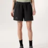 Pantalón corto de forros polares Emblem de 6" para mujer