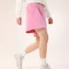 Pantalón corto de forros polares Emblem de 6" para mujer