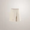 Pantalón corto de forros polares Emblem de 6" para mujer