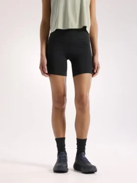 Pantalón corto utilitario de talle alto Essent de 6" para mujer