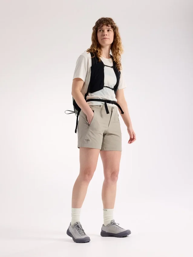Pantalones cortos Gamma de 6" para mujer