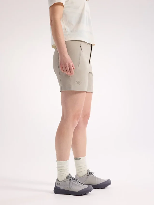 Pantalones cortos Gamma de 6" para mujer