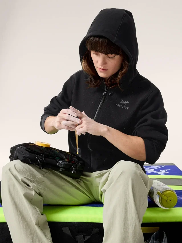 Sudadera corta con capucha y cremallera completa Emblem Forro Polar para mujer