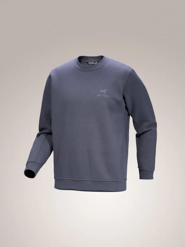Suéter de forro polar con cuello redondo y emblema para hombre